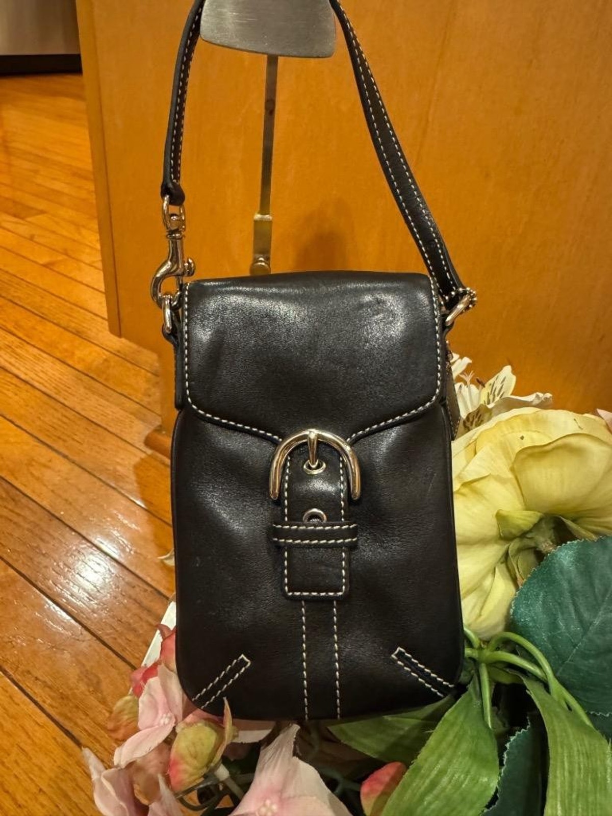 Vintage Rare Coach Black Leather Pouch (Pu400